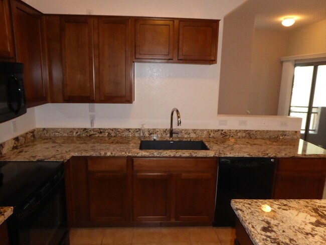 Building Photo - 240 W Juniper Ave