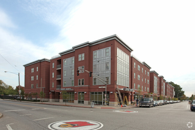 Building Photo - Cardinal Towne