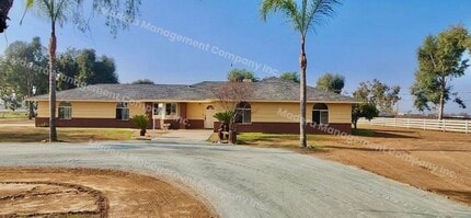 Building Photo - 19930 Oakhill Rd