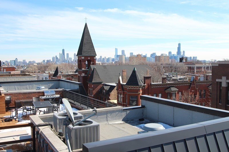 Roof Deck - 2240 W North Ave