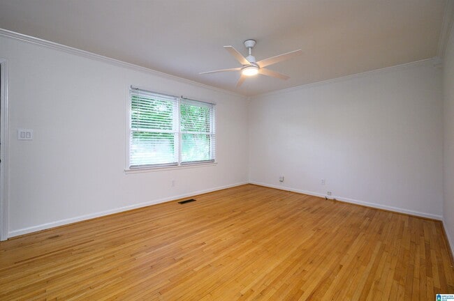Building Photo - 1064 Sherbrooke Dr
