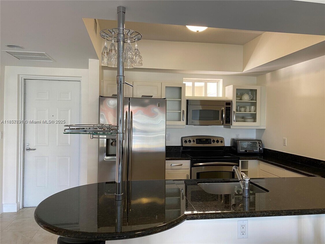 Foto principal - 7270 SW 88th St