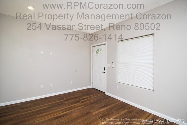 Foto del edificio - 823 Quincy St