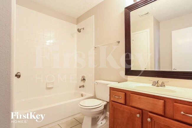 Building Photo - 1806 Adobe Falls Dr