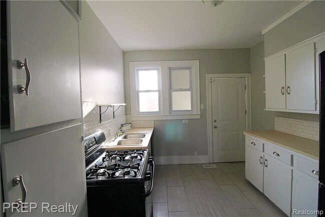 Foto del edificio - 9429 Brush St