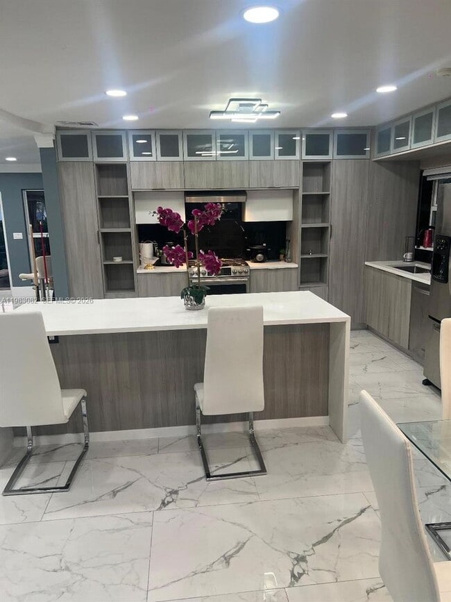 Photo - 1430 Polk St House