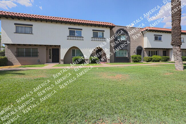 Building Photo - Beautiful Move in Ready Home!