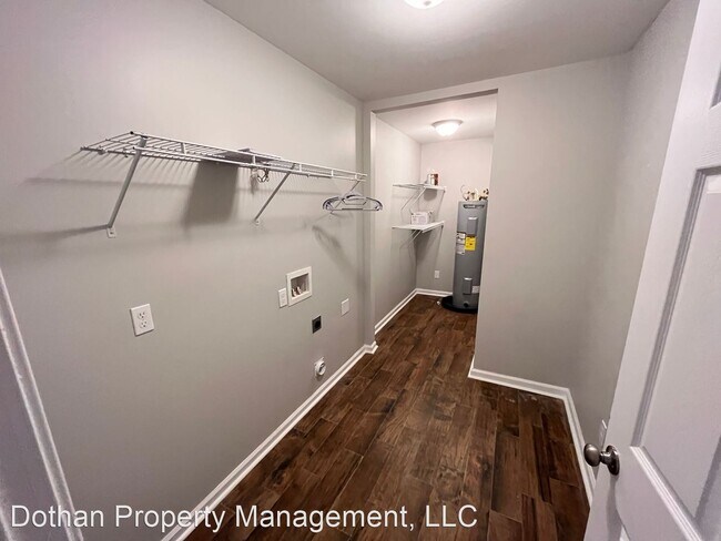 Building Photo - 3 br, 2 bath House - 66 Brooks Drive