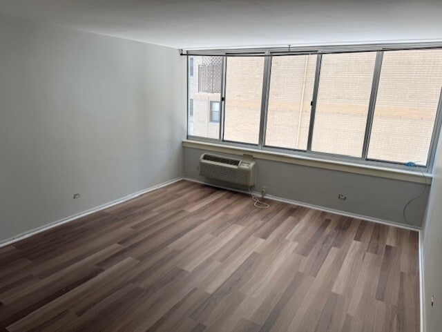Building Photo - 1 E Schiller St
