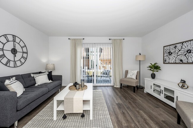 Interior Photo - SoDel