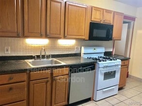 Building Photo - 3918 Flad Ave