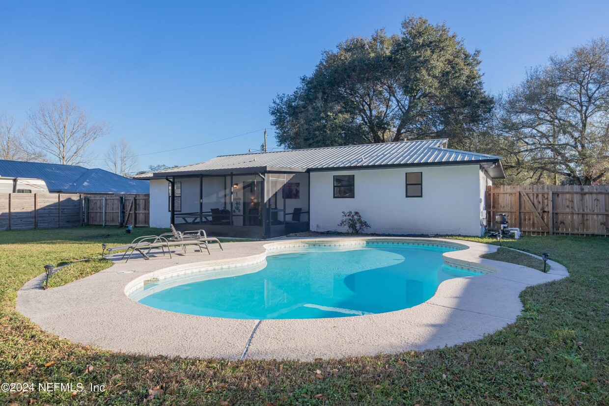 Primary Photo - 1212 Fort Peyton Dr