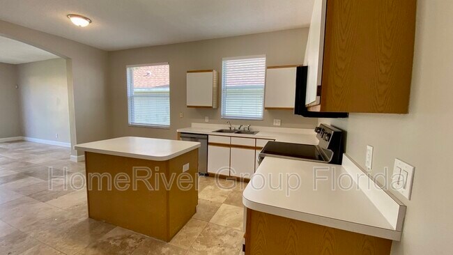Foto del edificio - 1717 Snaresbrook Way