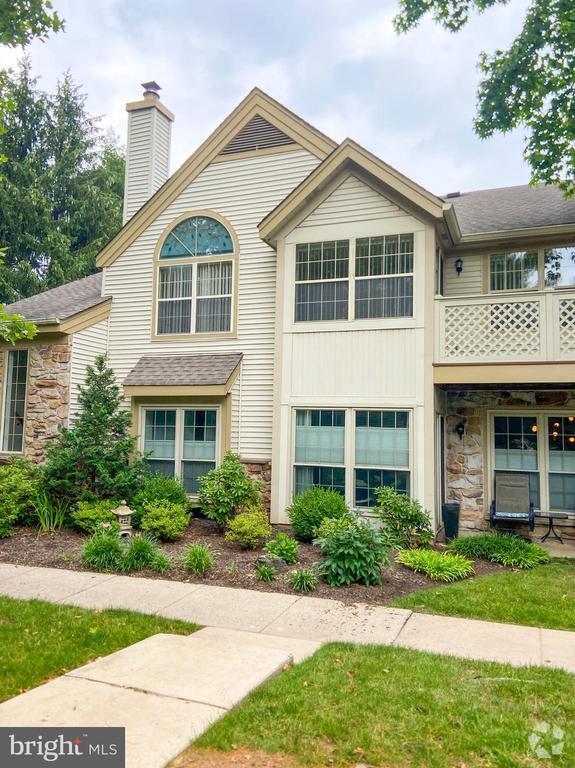 Building Photo - 108 Foxmeadow Dr