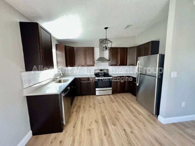 Building Photo - 341 Cortez Ct