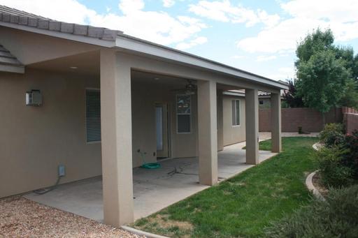 Building Photo - 1628 S Camino Real