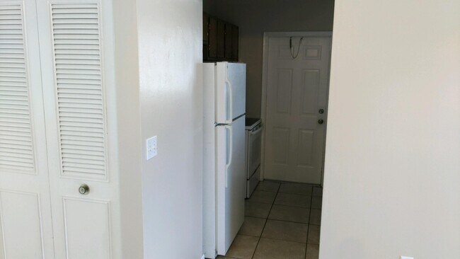 Foto del edificio - 3 Bed 1 Bath Home | Pet Friendly | Washer ...