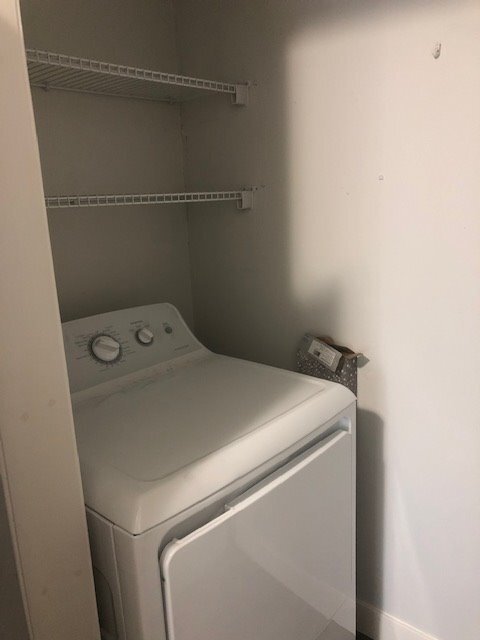 Building Photo - Sweet 2-Bedroom Garden Condo in South Char...