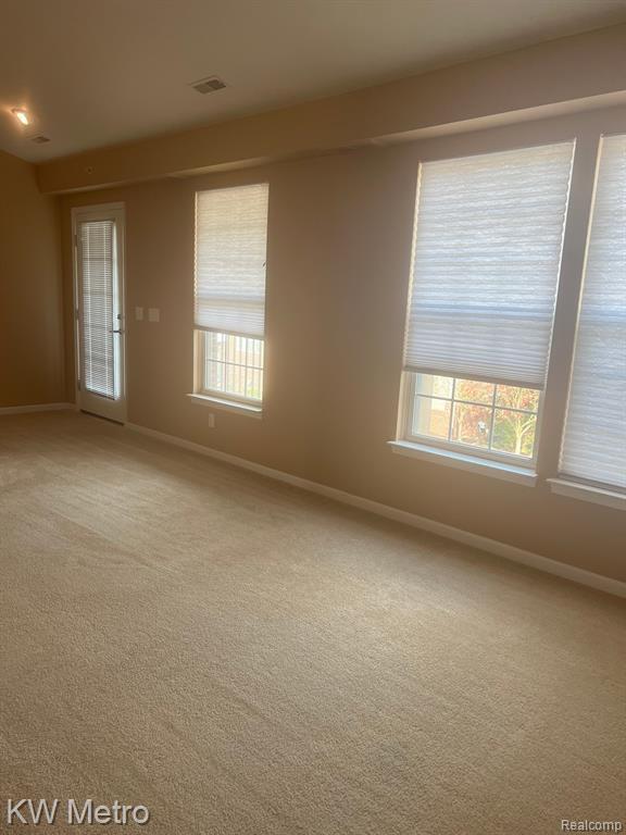 Building Photo - 27975 Hopkins Dr