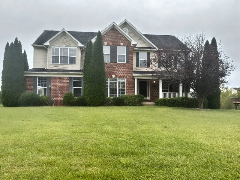 Foto principal - 15024 Burgandine Ave