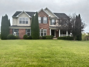 Building Photo - 15024 Burgandine Ave