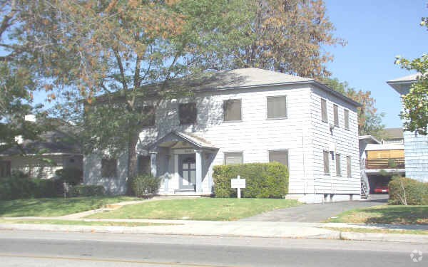 Foto del edificio - 918 S Marengo Ave