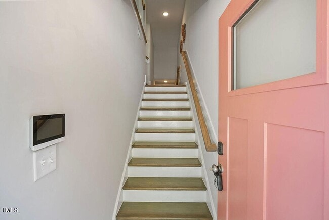 Building Photo - 2075 Eva Pearl Dr