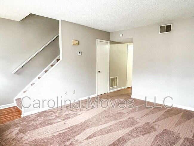 Photo - 128 Pine Creek Ct Ext Townhome