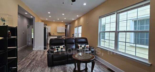 Photo - 3117 Argonne Avenue House