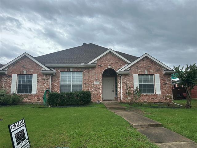 Foto principal - 3820 Harrison Dr