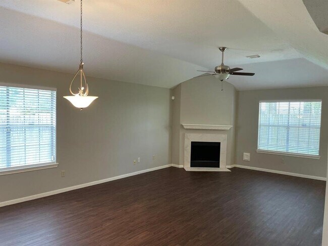 Building Photo - 9311 Rippling Fields Dr
