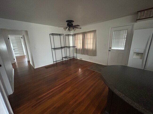 Foto del edificio - 1404 Logan St