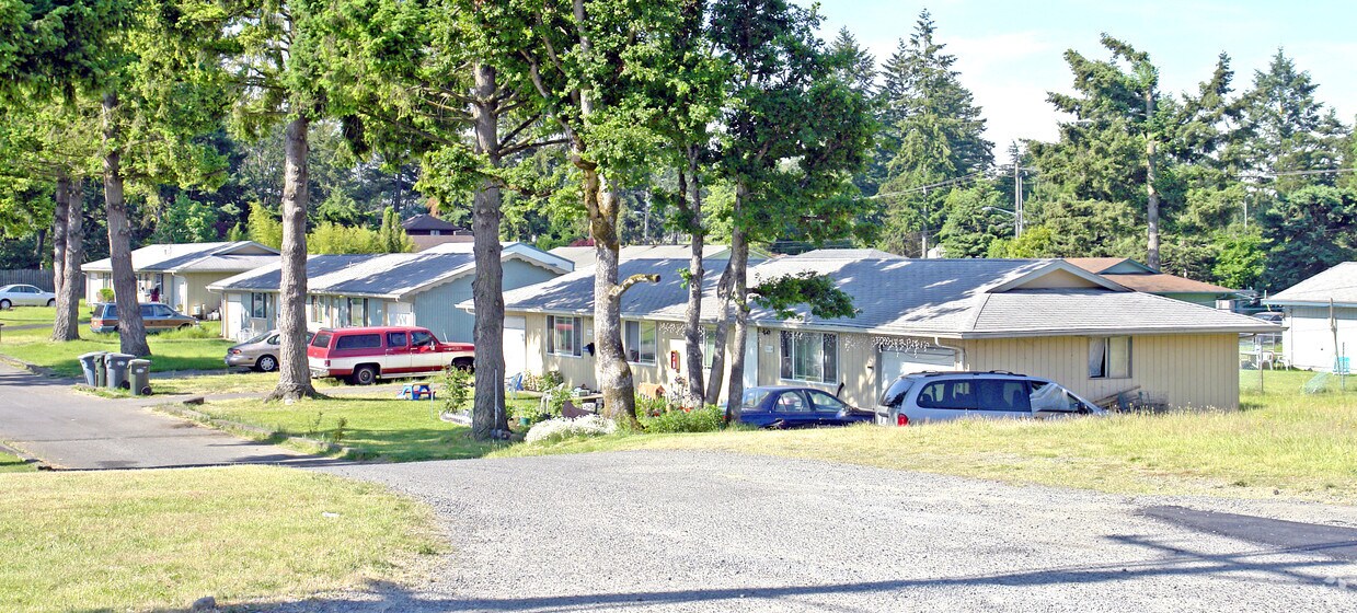 Primary Photo - Sheridan II Apartments