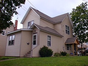 Building Photo - 1420 W Michigan Ave