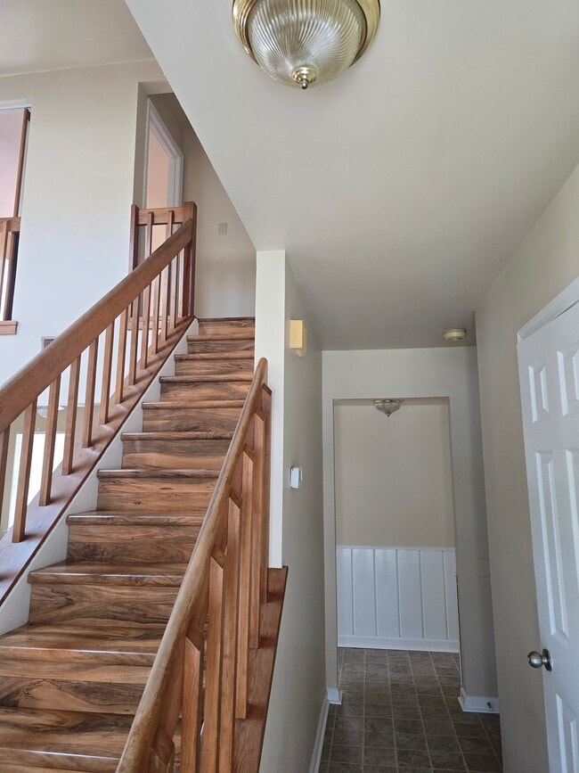 Building Photo - 40 Eagles Landing