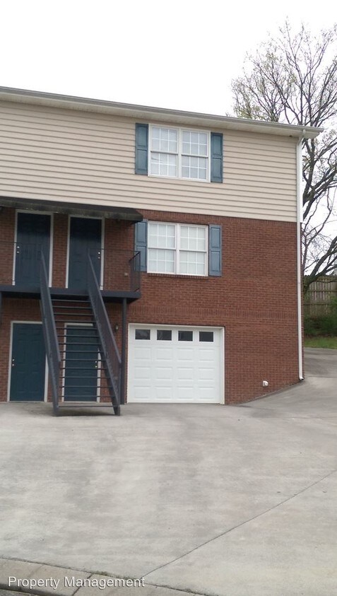 Primary Photo - 3520 Walnut Grove Ln NE