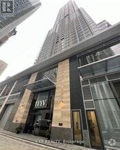 Building Photo - 11 Yorkville Ave