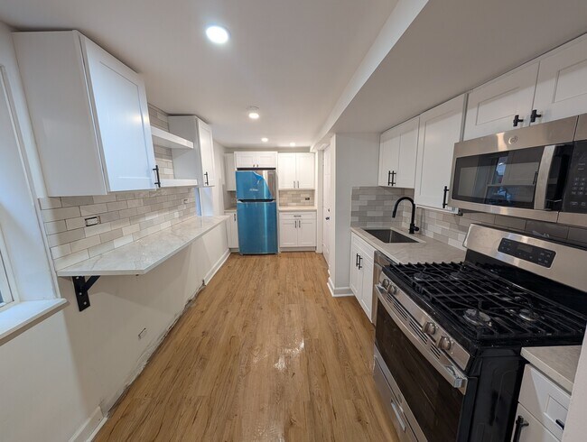 Foto del edificio - 3823 N Whipple St