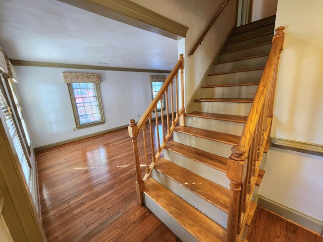 Foto del edificio - Gorgeous End Unit Townhouse in Great Bridge!