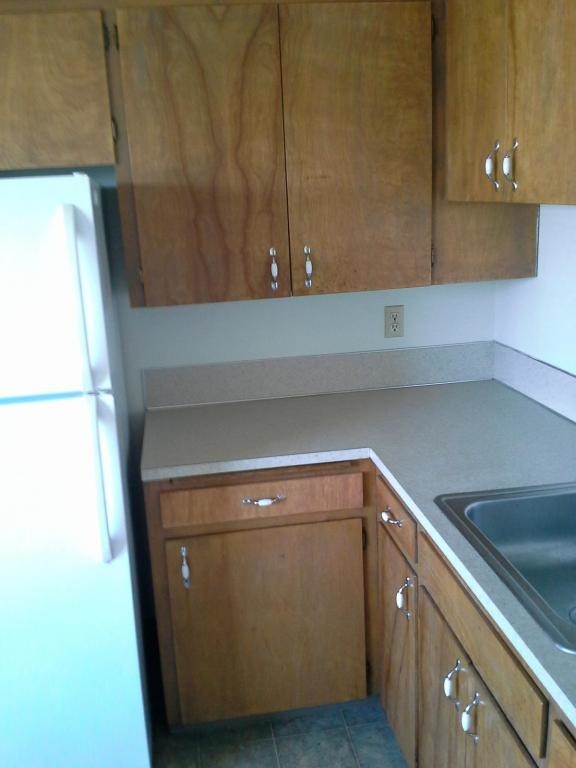 Building Photo - 810 SW 18th Ave #6