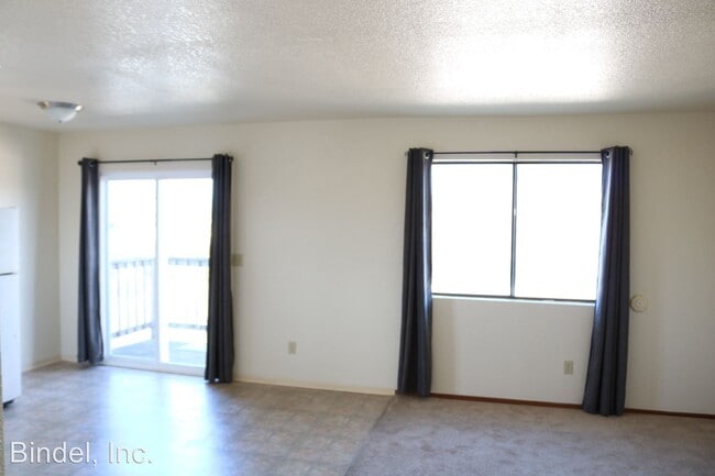 Building Photo - 1724 3rd St
