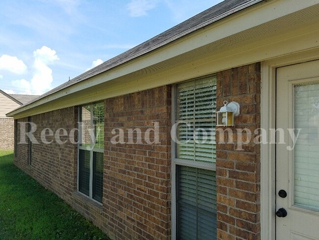 Building Photo - 3850 Farm Gate Cove