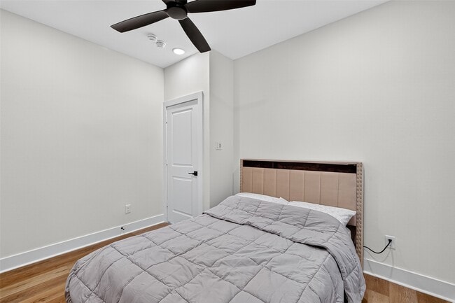 Building Photo - 3315 Daphne St