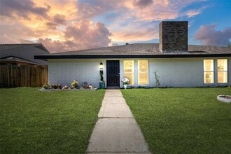 Building Photo - 310 Candlewood Pl