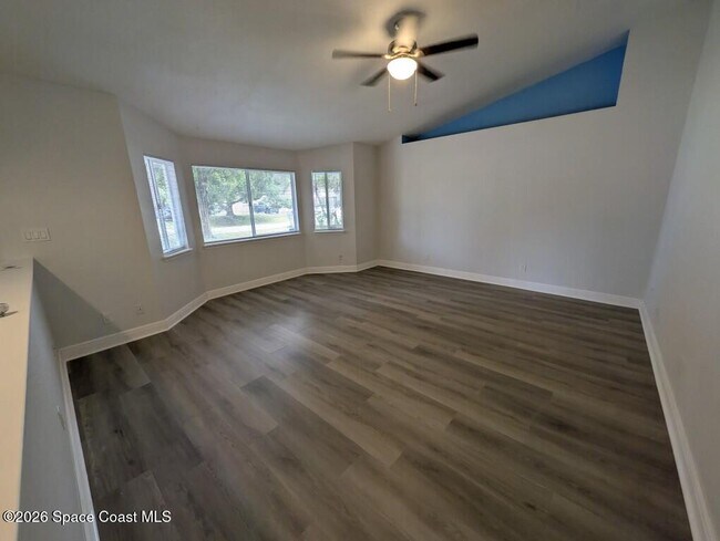 Foto del edificio - 5110 Mayflower St