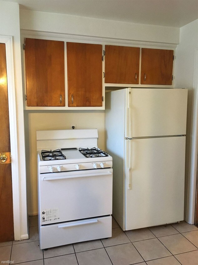 Primary Photo - 21742 Lyndon St