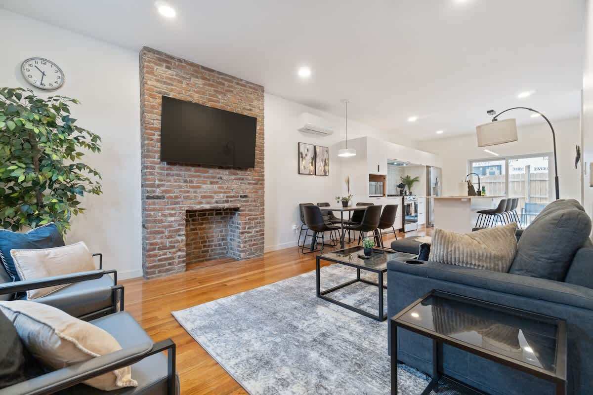 Sala de estar - 1238 Butterfield Way