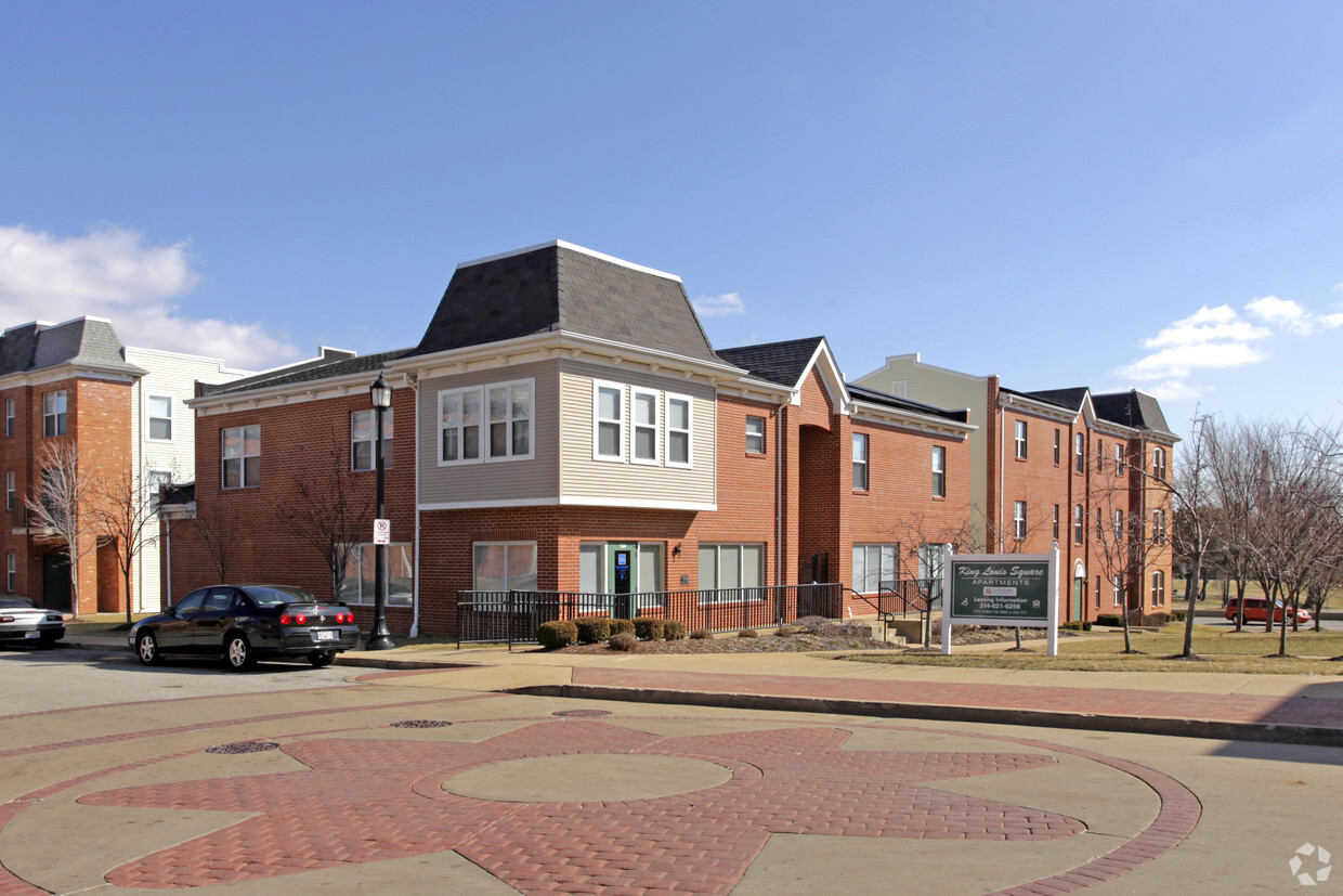 Alternative View of Property - Kings Louis Square Apartments