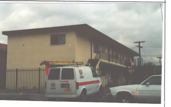 Foto del edificio - 513 E 23rd St