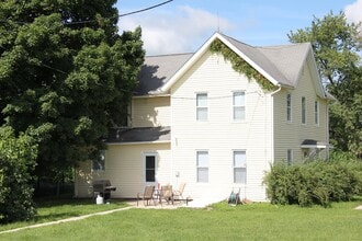 Building Photo - 3161 130th St